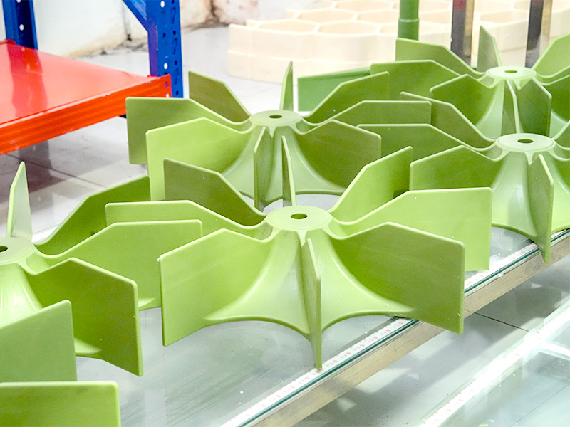 Conas lochtanna póirseachta a rialú i réitigh cúr caillte?